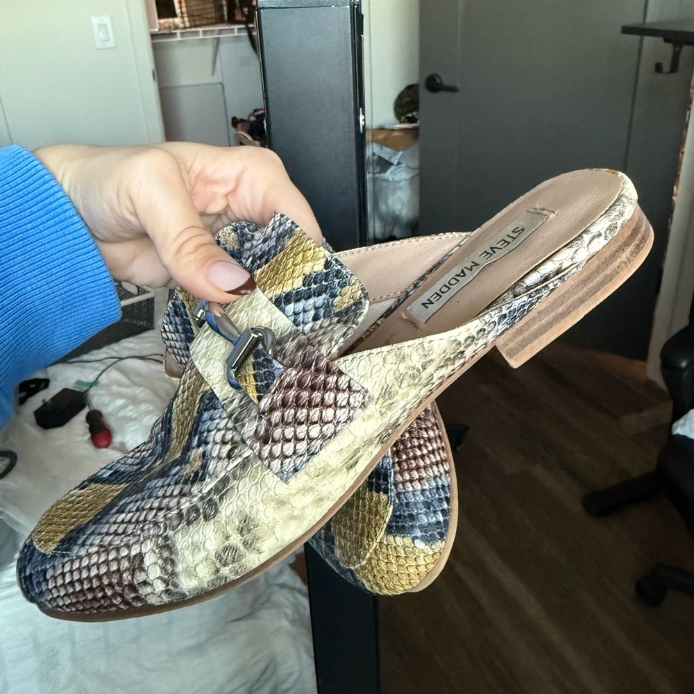 Steve Madden Snakeskin Pattern Loafers with Metal Bit - Picture 9 of 9